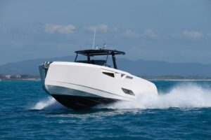 Cayman 400WA helm station with Garmin electronics and joystick control