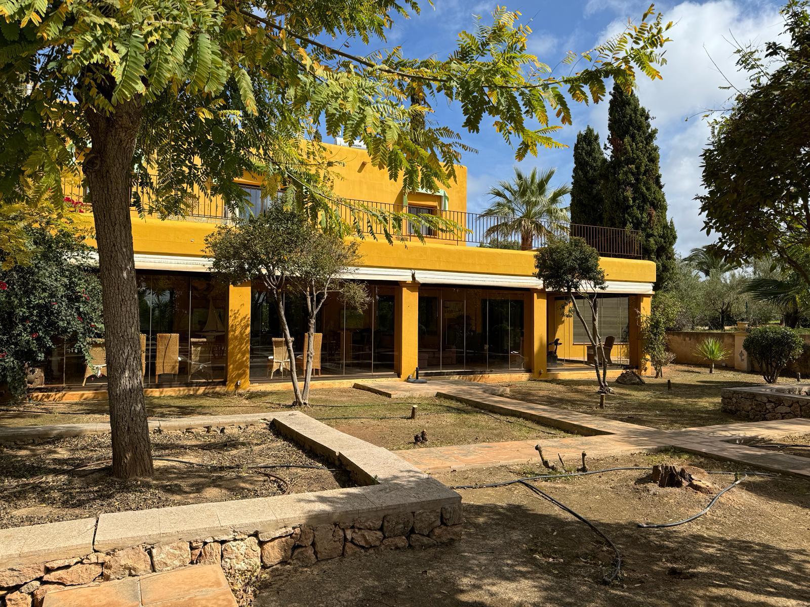 Finca Living Space