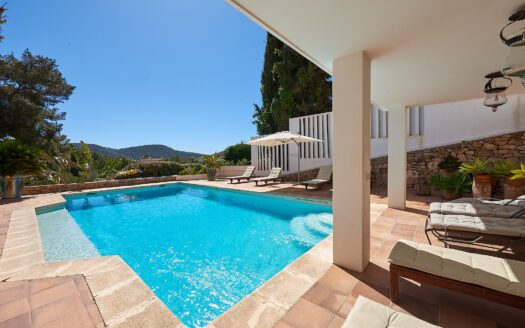 Villa in Can Furnet with full tourist rental license