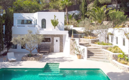 Mediterranean Elegance & Timeless Sophistication in Sa Carroca